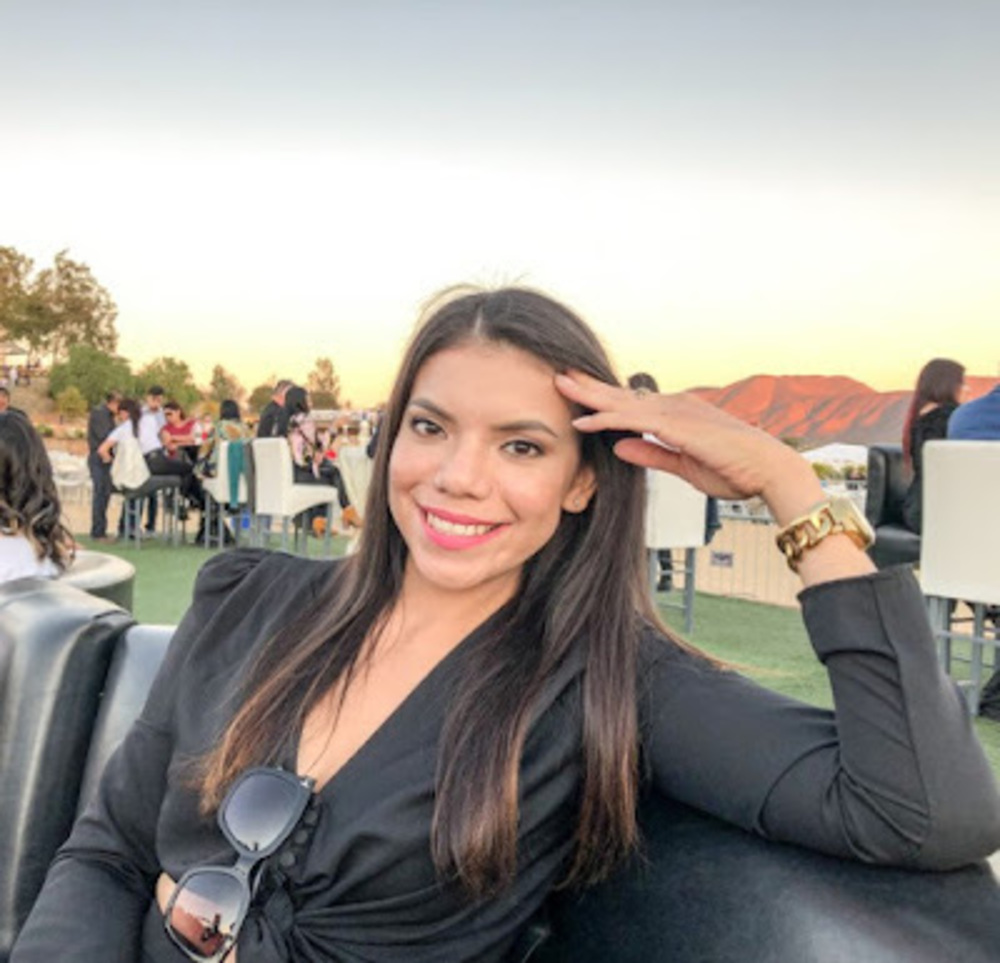 Meet your Posher, Connie